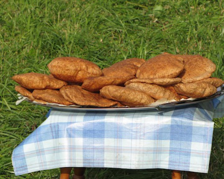 Gruzdinti kvietinių miltų paplotėliai (puriai)