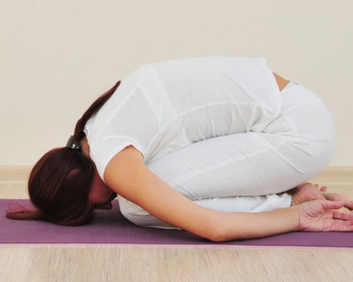 Kūdikio asana (Balasana)