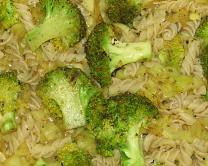 Brokoliai su makaronais