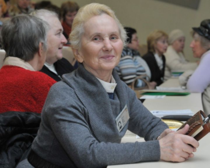 70-mečių studijos - užimtumo terapija, pamiršti negalavimai ir bendravimo laimė 