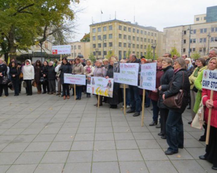 Kodėl Lietuvos medikai nebando rimčiau pakovoti dėl savo atlyginimų?