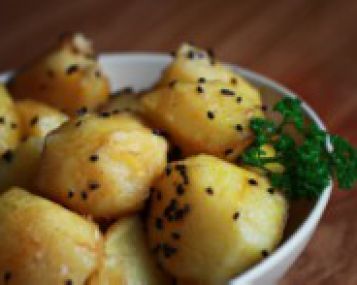 Bulvės juodgrūdės akytėmis 