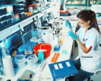 Biomedicininių tyrimų etikos įstatymas sieks užtikrinti mokslo pažangą ir žmogaus teises