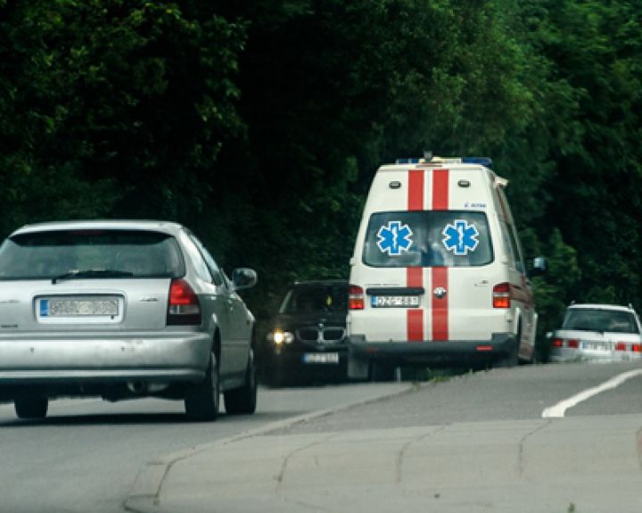 Ministerija po 8-erių metų perka naujus greitosios automobilius – specialistai nesidžiaugia. Kodėl?