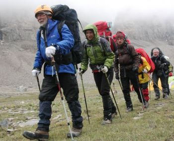 Į kalnus tūkstančius išvedęs 75-erių keliautojas: senatvės gyvenime nėra