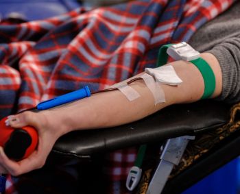 Dar vienas žingsnis saugant kraujo donorų sveikatą: dalins geležies papildus