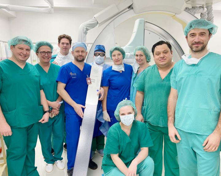 Pilvo aortos aneurizmai gydyti implantuotas pirmasis Baltijos šalyse tokio tipo individualiai sukurtas stentas