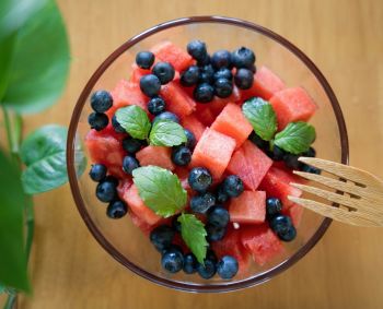 Karštai dienai – salotos su arbūzais: trys vegetariški receptai   