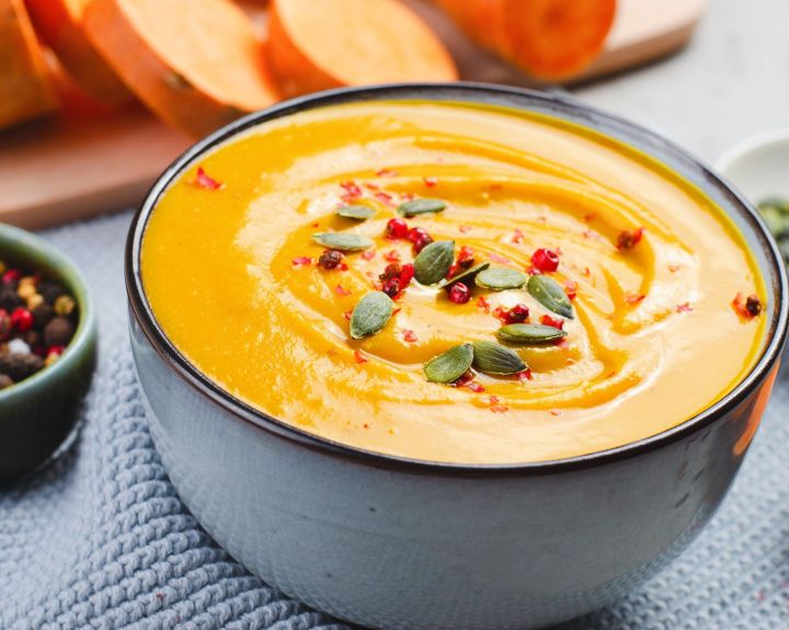 Tokia sriuba – tikra oranžinės spalvos terapija: šildo skrandį ir kelia nuotaiką