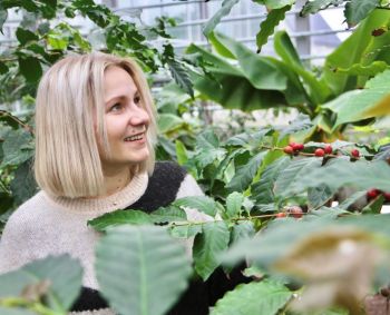 Mokslininkės tyrimų objektas – augalų lapai: nuo pritaikomumo mitybai iki įtakos mikrobiotai