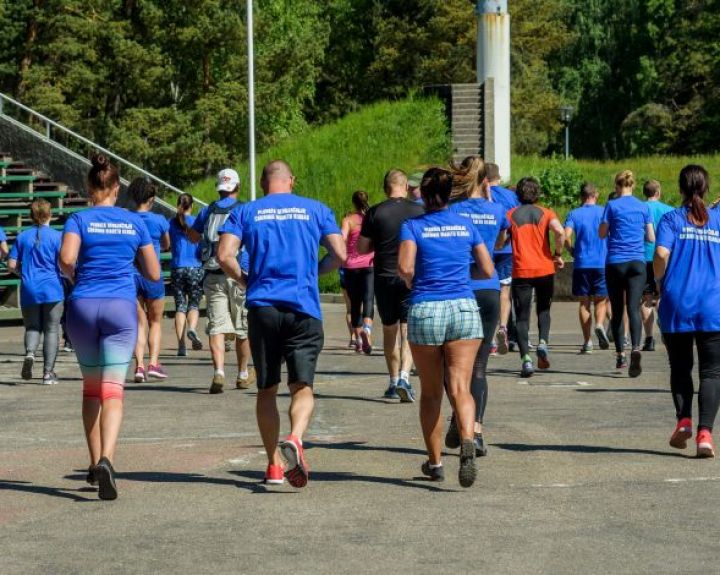 Ministras ragina skatinti žmones būti fiziškai aktyvius 