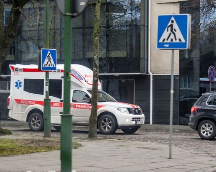 Naujausi greitosios automobiliai pasieks šalies gydymo įstaigas