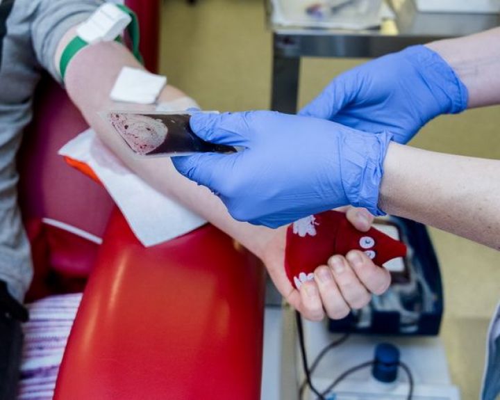 Ligoninėse beveik visiškai išseko kraujo atsargos