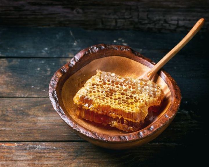 Medus gali būti naudingas ir gydant žaizdas ar odą