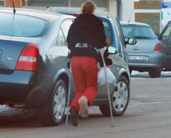    Amžius ir negalia: ministerija turėtų kompensuoti protezus ir vyresniems žmonėms