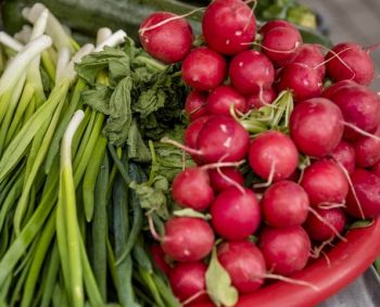  Ankstyvos daržovės ir vaisiai: kaip išvengti nitratų?