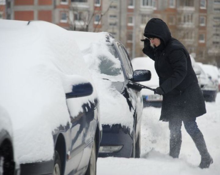 Nežymūs psichikos sveikatos sutrikimai nebebus kliūtimi vairuoti automobilį   